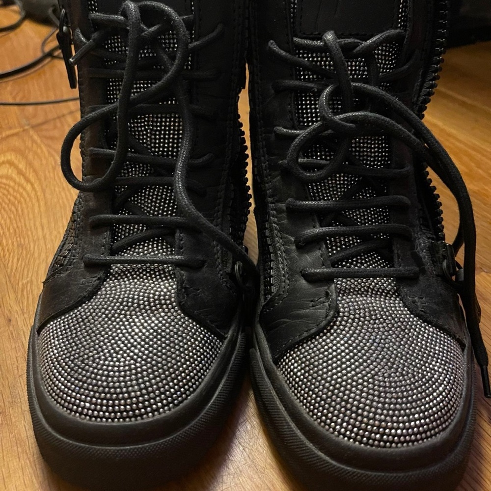 Giuseppe Zanotti sz 36
